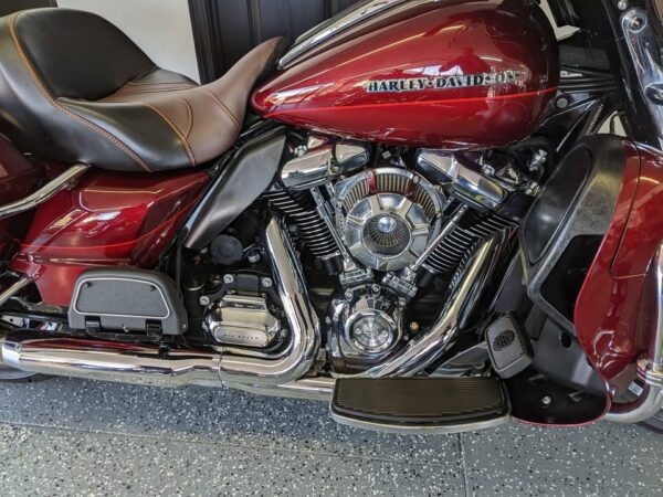 2017 Harley-Davidson Ultra Classic Limited $14,950 - Image 6