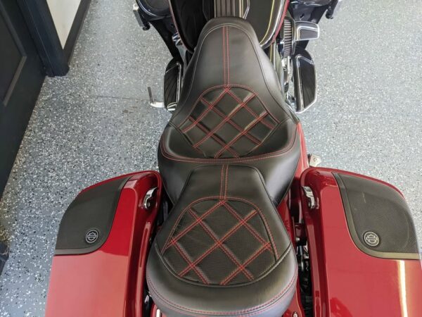 2017 Harley-Davidson CVO Street Glide Special $21,900 - Image 7