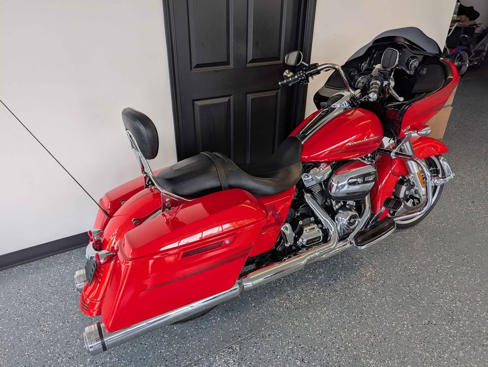 2017 Harley-Davidson Road Glide Special $15,950 - Image 7