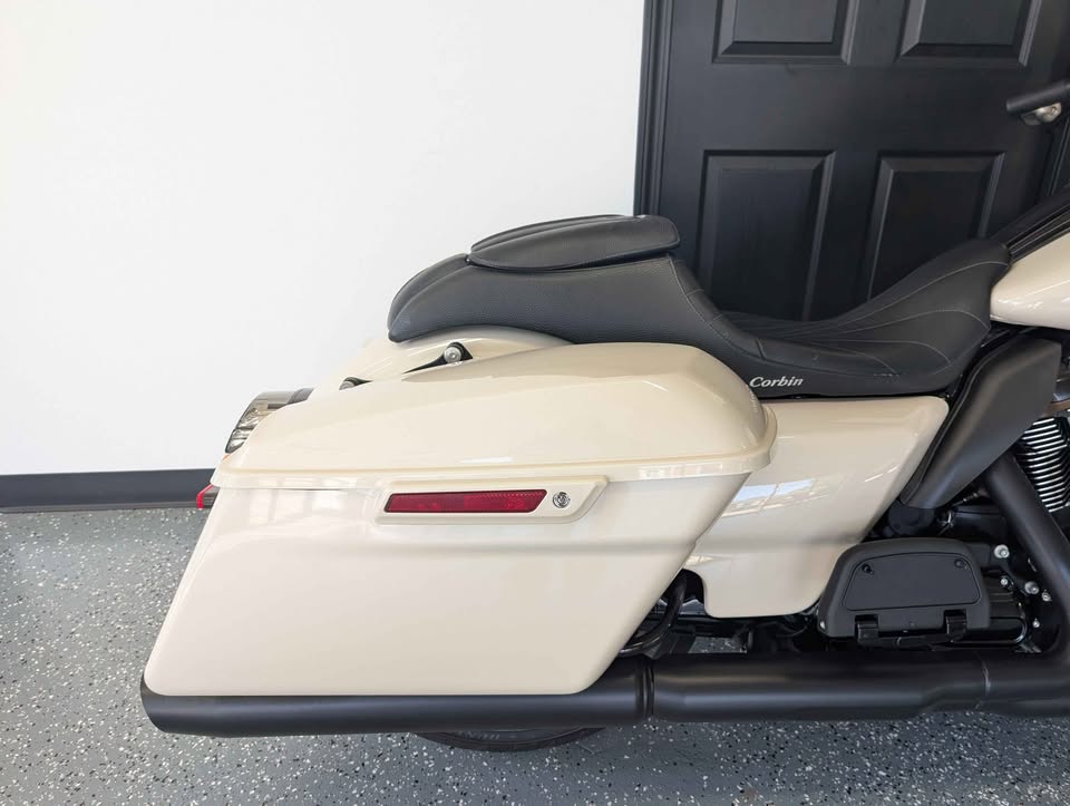 2023 Harley-Davidson Street Glide ST $21,900 - Image 3