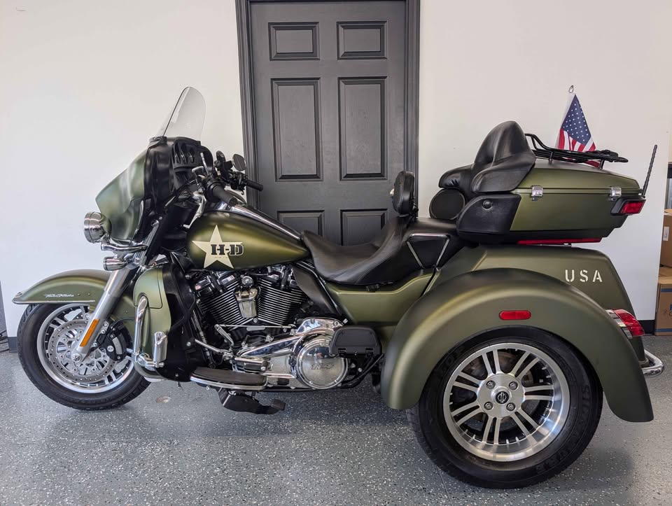 2022 Harley-Davidson Tri Glide $28,900 - Image 2