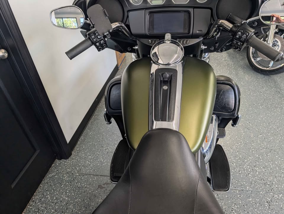 2022 Harley-Davidson Tri Glide $28,900 - Image 3