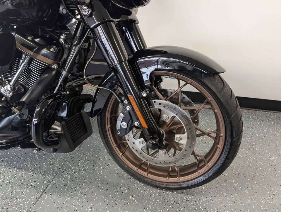 2023 Harley-Davidson Street Glide $20,950 - Image 8
