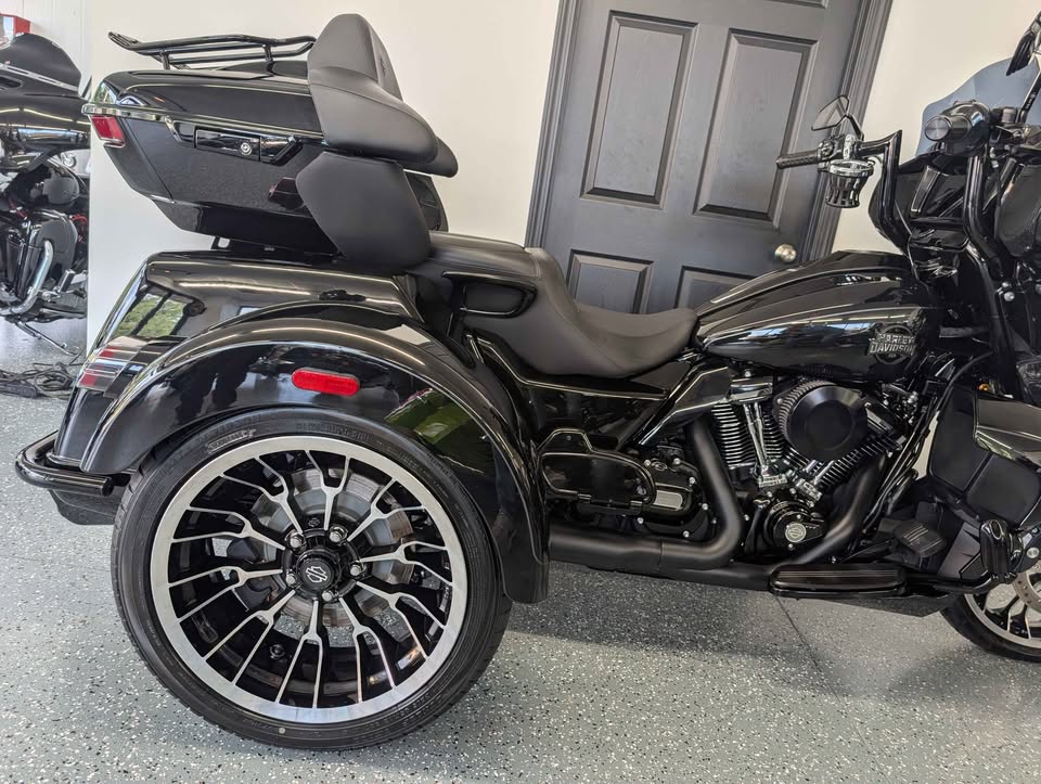 2026 Harley-Davidson Street Glide 3 Limited Trike $37,900 - Image 2