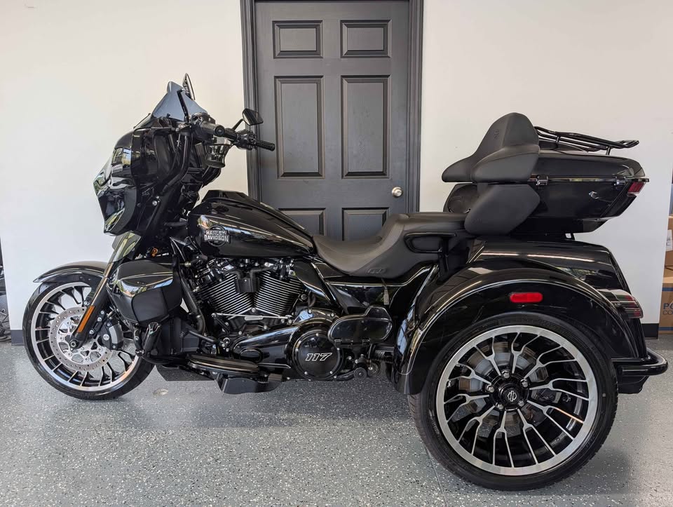2026 Harley-Davidson Street Glide 3 Limited Trike $37,900 - Image 7